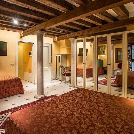 Sant'angelo - Fenice In Venice