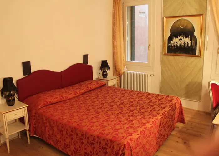 Sant'angelo - Fenice In アパート ヴェネツィア